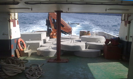 multicat para obras en el mar